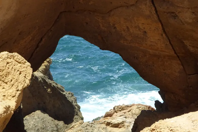 El Haouaria — le grotte del capo
